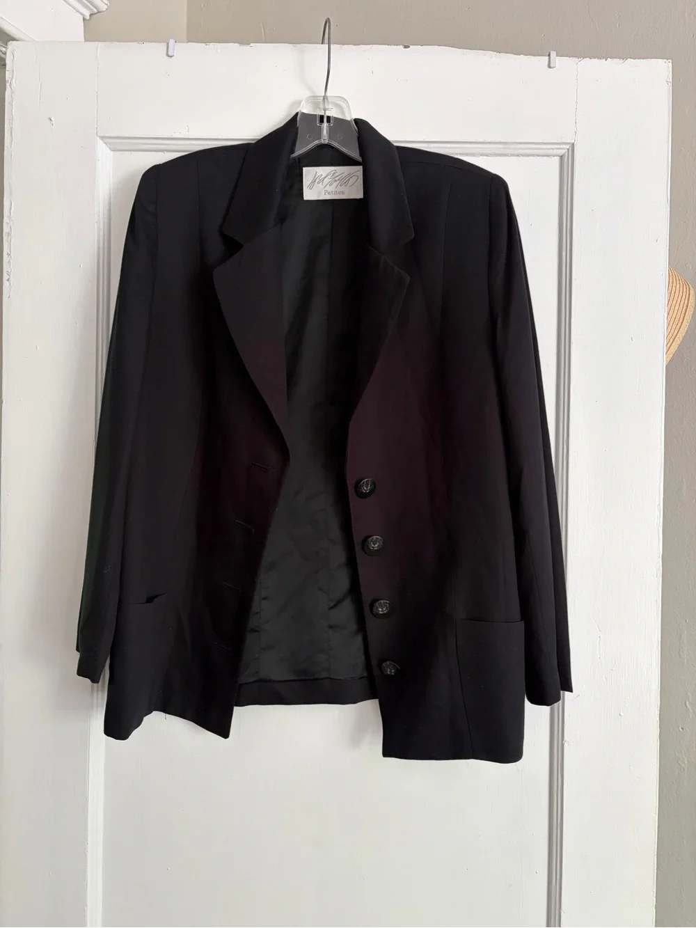 Vintage Lord & Taylor Black Women's Blazer - Single-Breasted Like New Condition